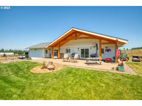 31120 SE Currin Rd, Estacada, OR 97023
