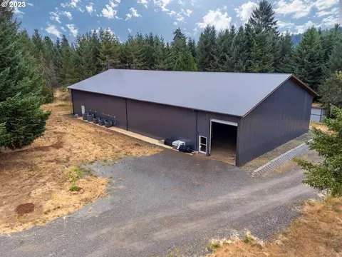 32621 Lynx Hollow Rd, Creswell, OR 97426