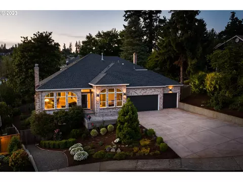 1832 Barnes Cir, West Linn, OR 97068