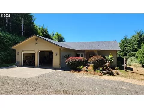 560 Scholfield Ridge Rd, Reedsport, OR 97467