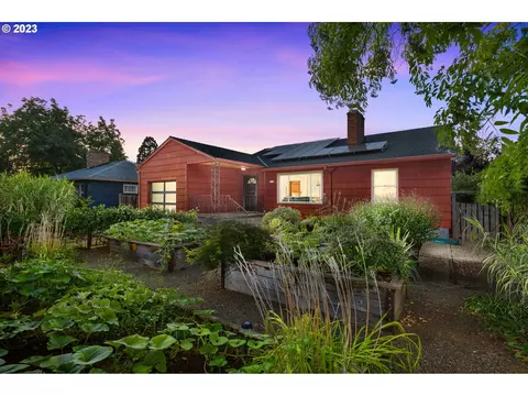 2107 N Saratoga St, Portland, OR 97217