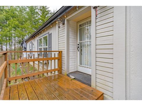 8235 Firehall Rd, Grand Ronde, OR 97347