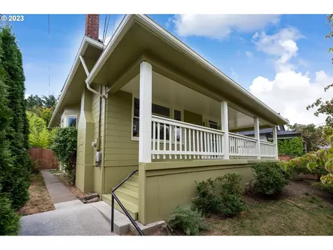 2924 NE Glisan St, Portland, OR 97232