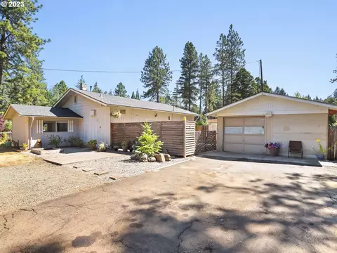 88497 Ellmaker Rd, Veneta, OR 97487