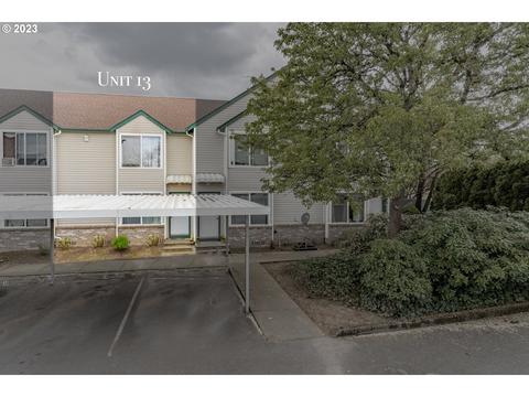 2501 E 2nd St #13, Newberg, OR 97132