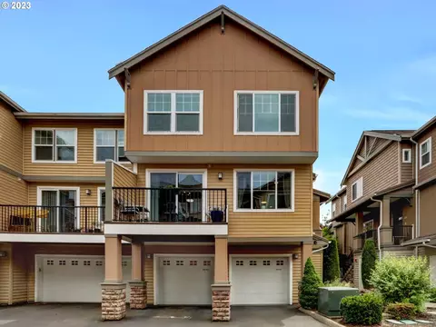 705 NW Falling Waters Ln #105, Portland, OR 97229