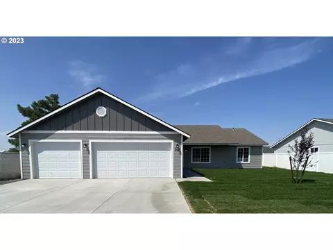 367 Riley Ave, Umatilla, OR 97882