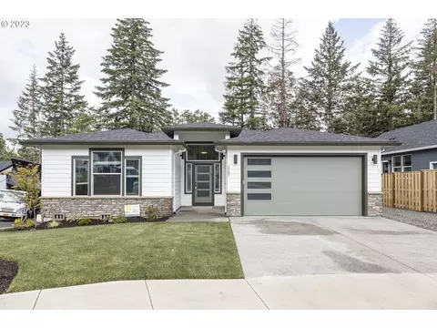 1387 NE Mary Ter, Estacada, OR 97023