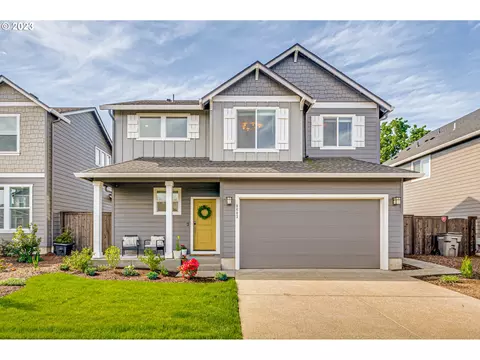 8603 N 1st St, Ridgefield, WA 98642