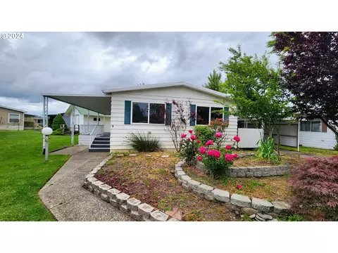 277 NE Conifer Blvd #123, Corvallis, OR 97330