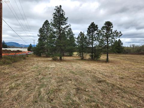 Todd Way, Veneta, OR 97487