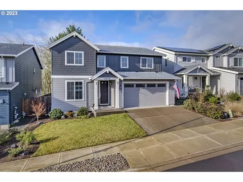 3225 N Irvine Dr, Hillsboro, OR 97124
