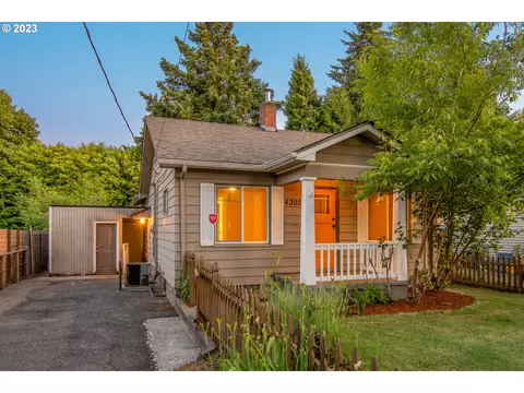 4302 NE Holman St, Portland, OR 97218