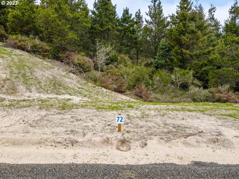 72 Meadows Dr #72, Manzanita, OR 97130