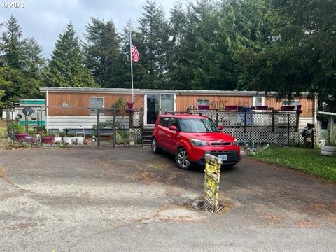 1050 N Cedar Point Rd #C12, Coquille, OR 97423