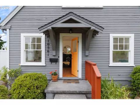10561 SE 34th Ave, Milwaukie, OR 97222