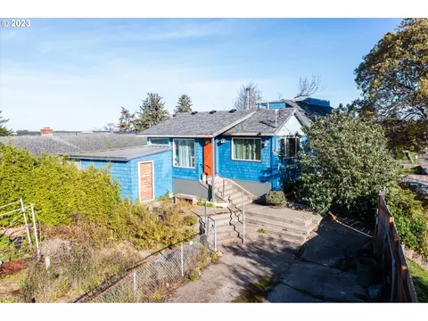 388 S Marple St, Coos Bay, OR 97420