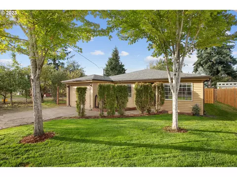 5305 SE Knapp St, Portland, OR 97206