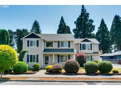 10220 NE Knott St, Portland, OR 97220