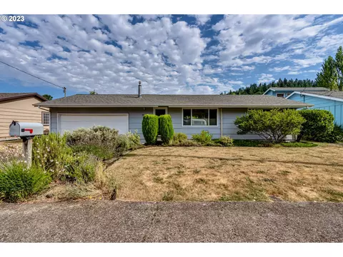935 Larch St, Eugene, OR 97405