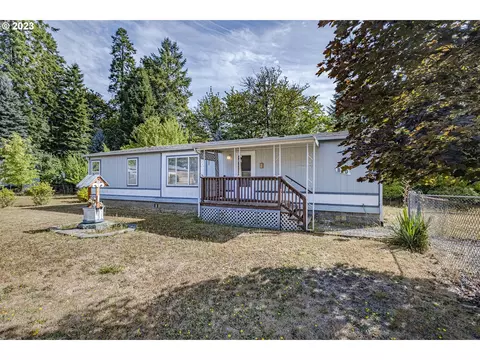 810 Riverside Dr, Vernonia, OR 97064