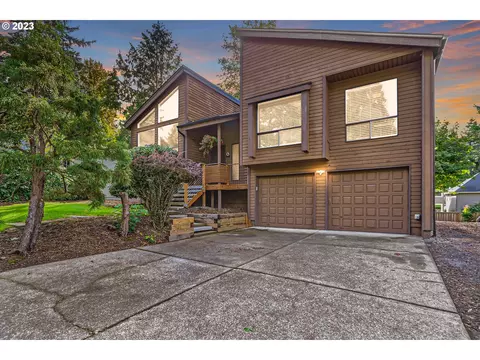 7090 SW Barbara Ln, Portland, OR 97223
