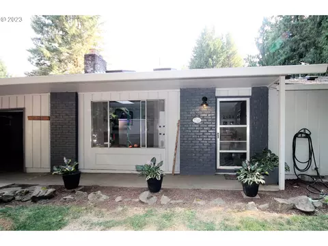19601 SW Edy Rd, Sherwood, OR 97140