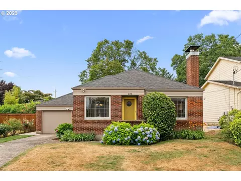 228 N Buffalo St, Portland, OR 97217