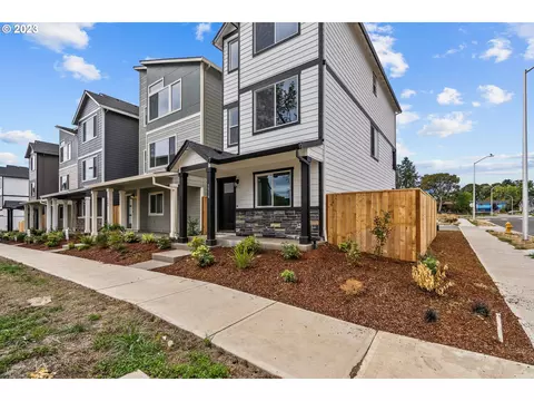 1516 N Chehalis Ln, Newberg, OR 97132