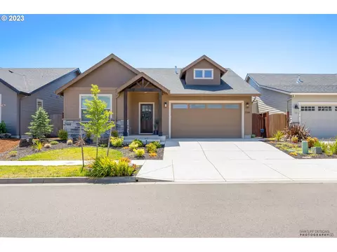 1544 Umpqua Ave, Eugene, OR 97408