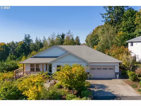 1925 SE Hancock St, Astoria, OR 97103