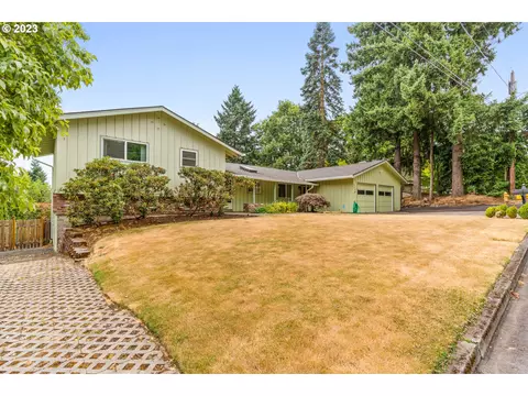 9910 SW Pembrook St, Tigard, OR 97224