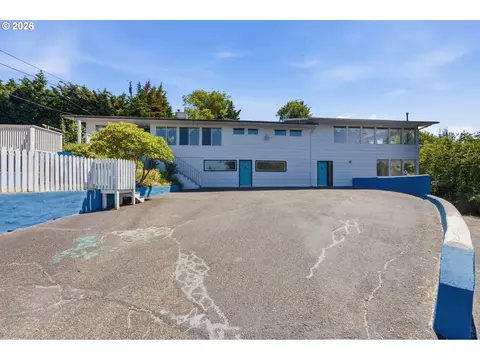 63654 Ahill Rd, Coos Bay, OR 97420