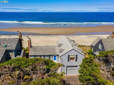 6537 NW Logan Rd, Lincoln City, OR 97367