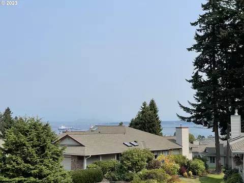 2011 Creekside Cir, Anacortes, WA 98221