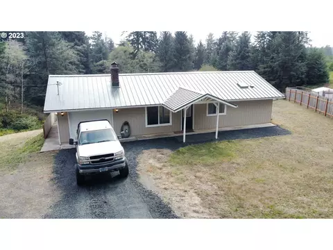 5600 Alder Ct, Florence, OR 97439
