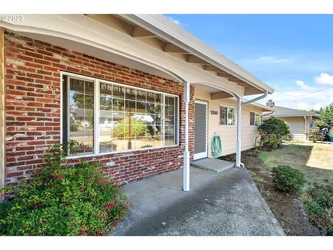 8900 NE 25th Ave, Vancouver, WA 98665