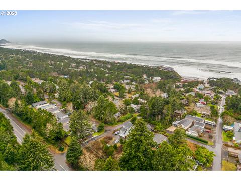 6080 Nancy Ave, Gleneden Beach, OR 97388