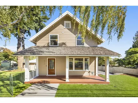 619 N Main Ave, White Salmon, WA 98672
