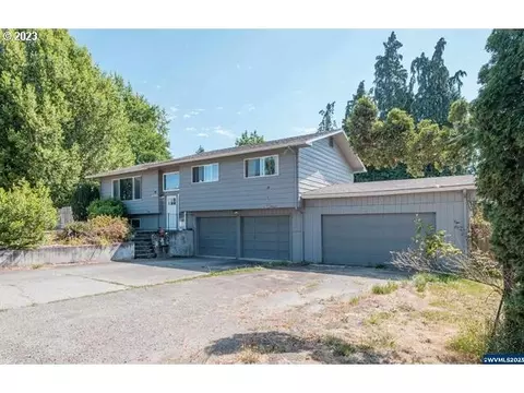 31849 Huckleberry Ln, Lebanon, OR 97355