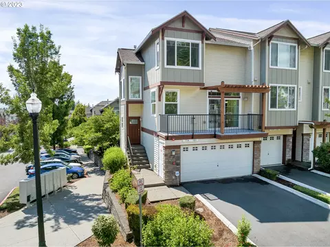 754 NW 118th Ave #101, Portland, OR 97229