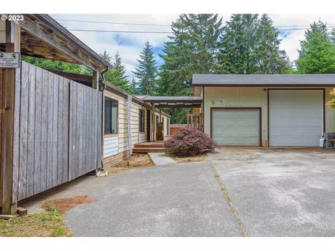 63344 Sierra Rd, Coos Bay, OR 97420