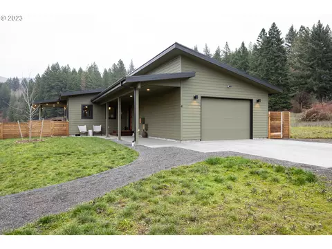 4 Tomahawk Rd, White Salmon, WA 98672
