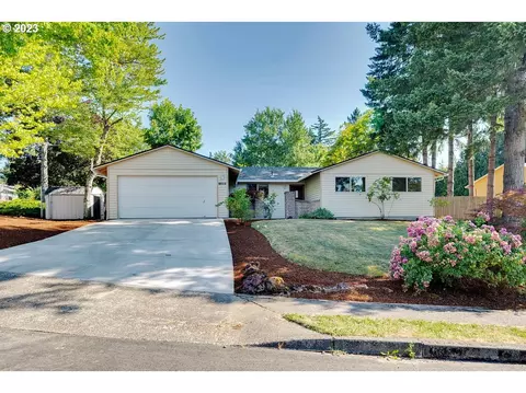 1460 SW Willowbrook Ct, Gresham, OR 97080