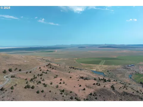 The Town Site, Paisley, OR 97636