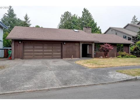 2036 NE 164th Pl, Portland, OR 97230