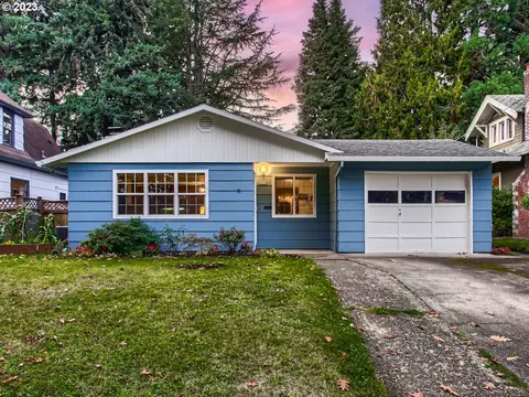 6219 SE 45th Ave, Portland, OR 97206
