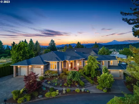 12169 SE Ridgecrest Rd, Happy Valley, OR 97086
