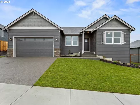 652 NE Pinebreak Dr, Estacada, OR 97023