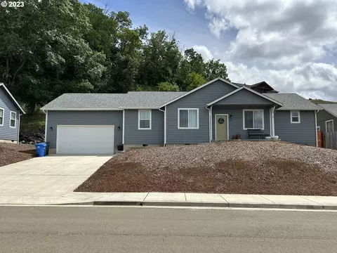 680 Southside Rd, Sutherlin, OR 97479